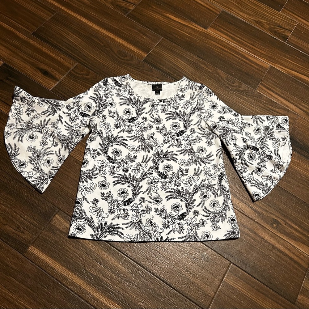 Worthington Petite Small‎ Blouse Bell Sleeve Black and White Round Neck
